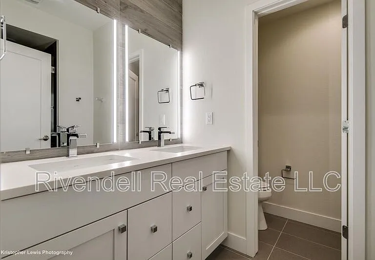 4061 W Conejos Pl — Photo 12