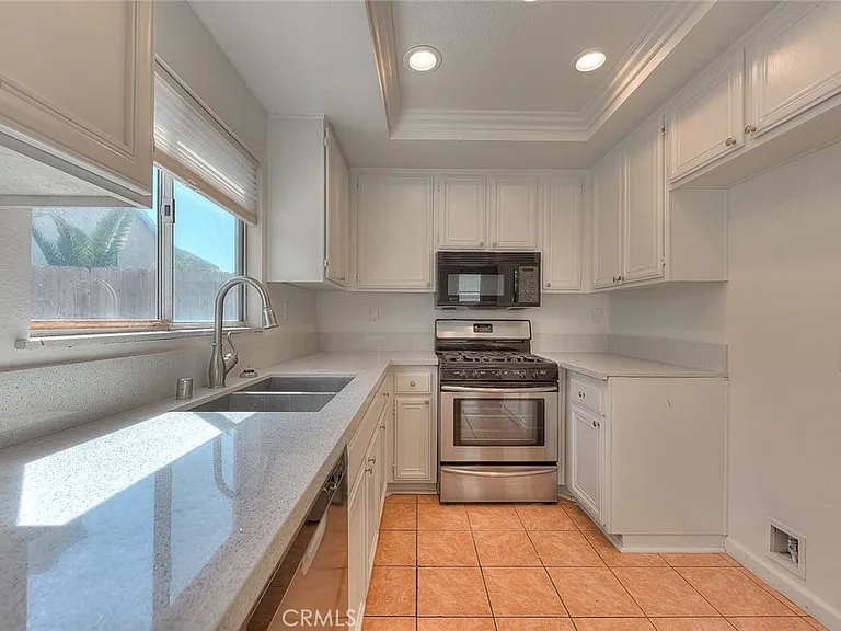 3640 Honey Glen Way — Photo 3