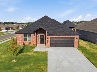2300 N Zane St, Siloam Springs, AR 72761