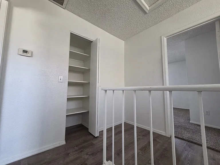 8728 W John Cabot Rd — Photo 19