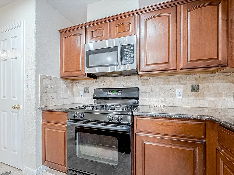 7514 Trail Holw — Photo 21