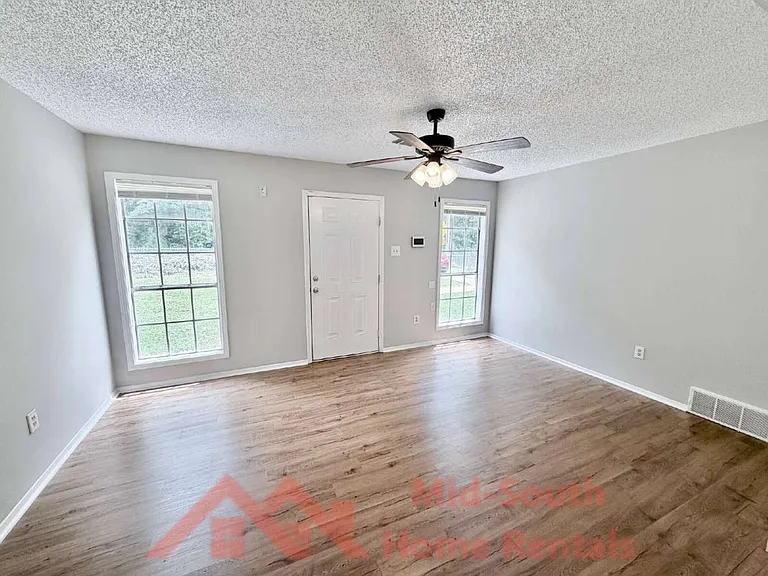 4011 Double Tree Rd — Photo 4