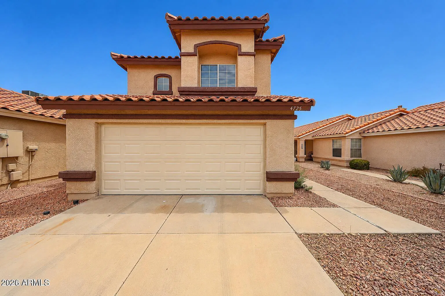 3 bed, 2.5 bath, 1880 sqft, $2,495 — Photo 2