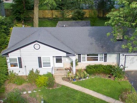 2nd image of 408 Miriam Ave