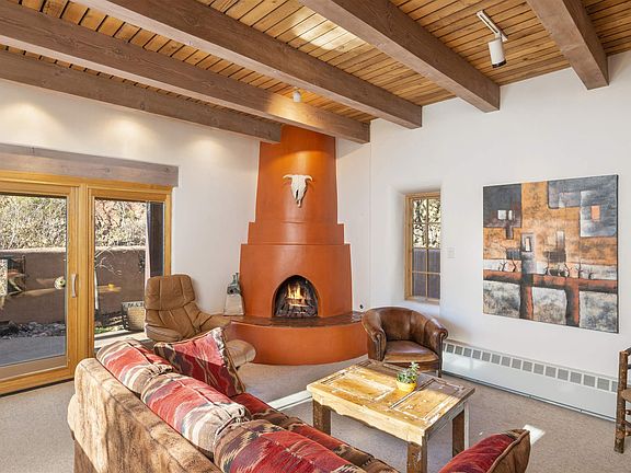 2nd image of 676 La Viveza Ct