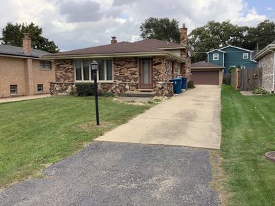 10613 S 82nd Ct, Palos Hills, IL, 60465