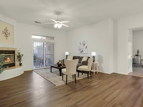 3rd image of 8709 Palomar Ave NE