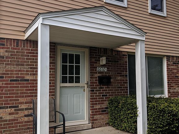 2nd image of 6610 Ardsley Ct