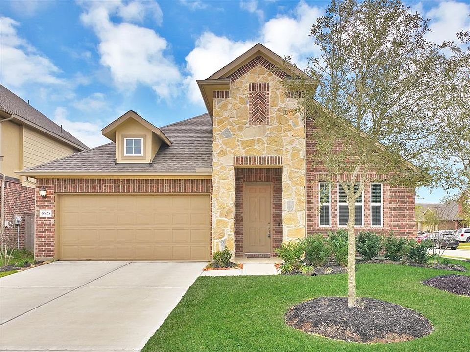 1st image of 8823 Chapada Highlands Dr
