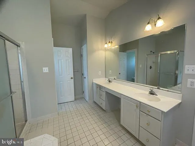 10804 Maplecrest Ln — Photo 21