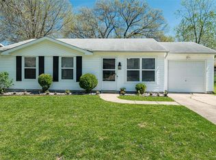 19 Spring Fawn Ln, Saint Peters, MO 63376