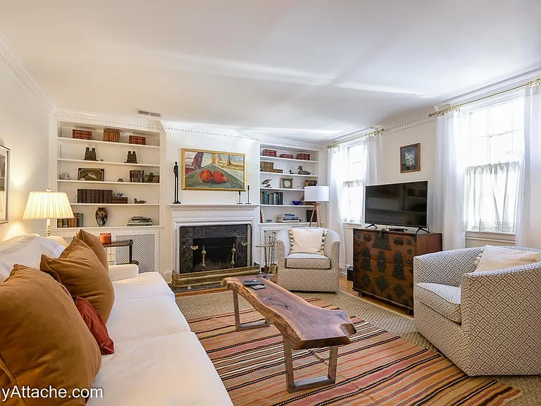 3414 Reservoir Rd NW — Photo 5