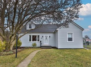 859 5th St, Whitehall, PA 18052