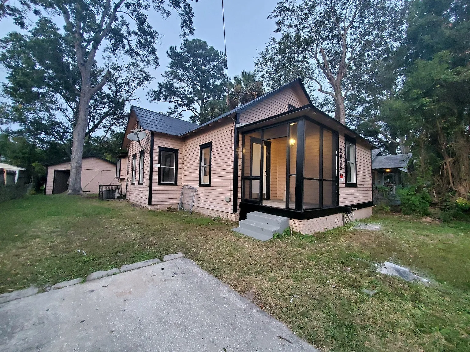 2925 Hunt Street — Photo 1