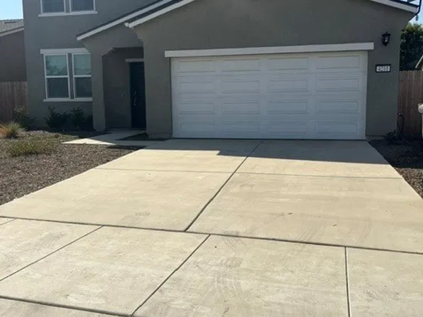 4211 E Magnolia St, Visalia, CA 93292
