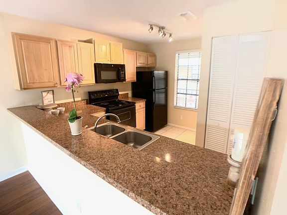 5th image of 210 S Habana Ave #G