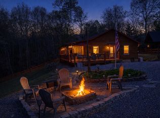 30 Sleepy Bear Rdg, Whittier, NC 28789