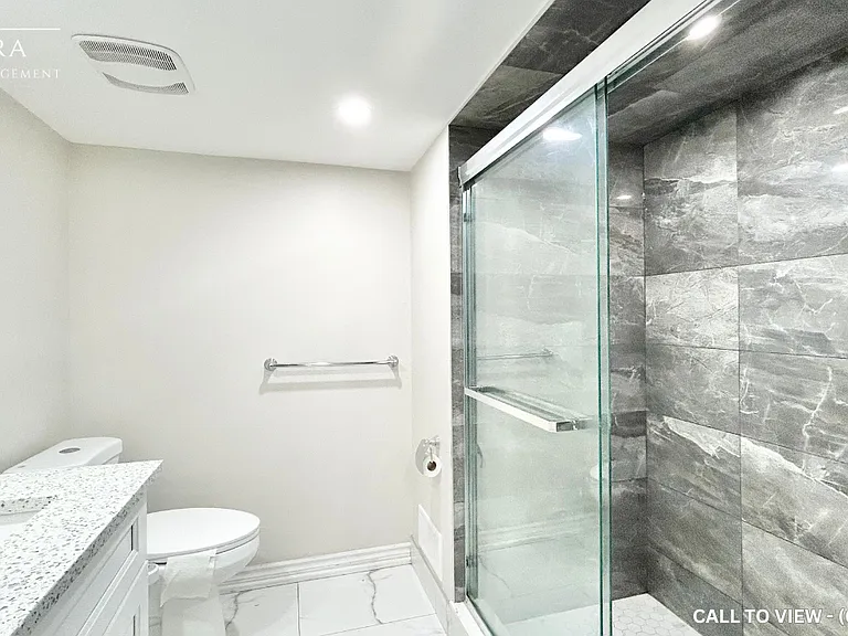 16 Hawtrey Rd #2 — Photo 6