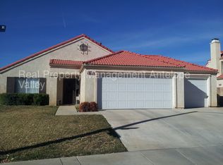 37405 Richmond St, Palmdale, CA 93552