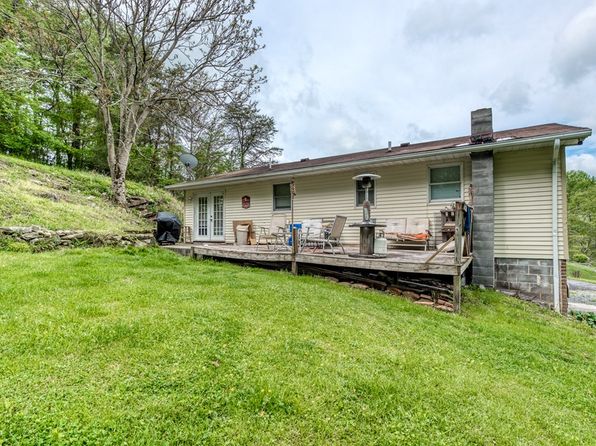 811 Anderson Ave, Marion, VA 24354