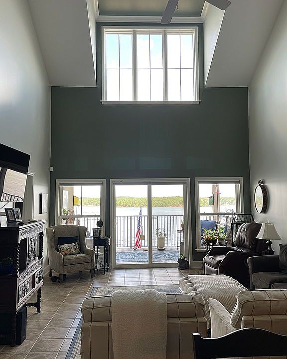 Family room facing lake 