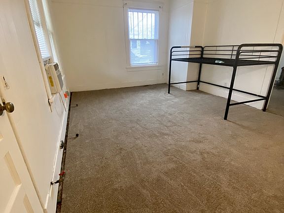 3rd image of 136 Alumni Ave #C