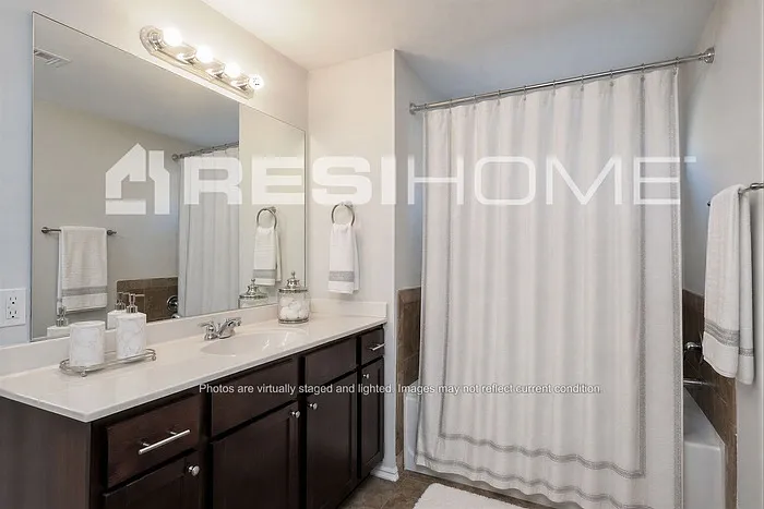 10712 NW 27th St — Photo 11