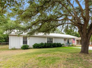 627 Brooks Mill Rd, Bertram, TX 78605