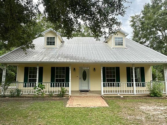 2nd image of 2829 Dolphin Dr
