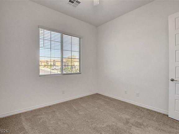 4th image of 673 Sunlight Hill St