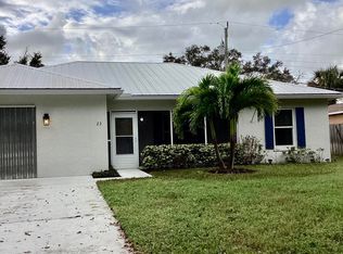 23 Highland Dr SW, Vero Beach, FL 32962