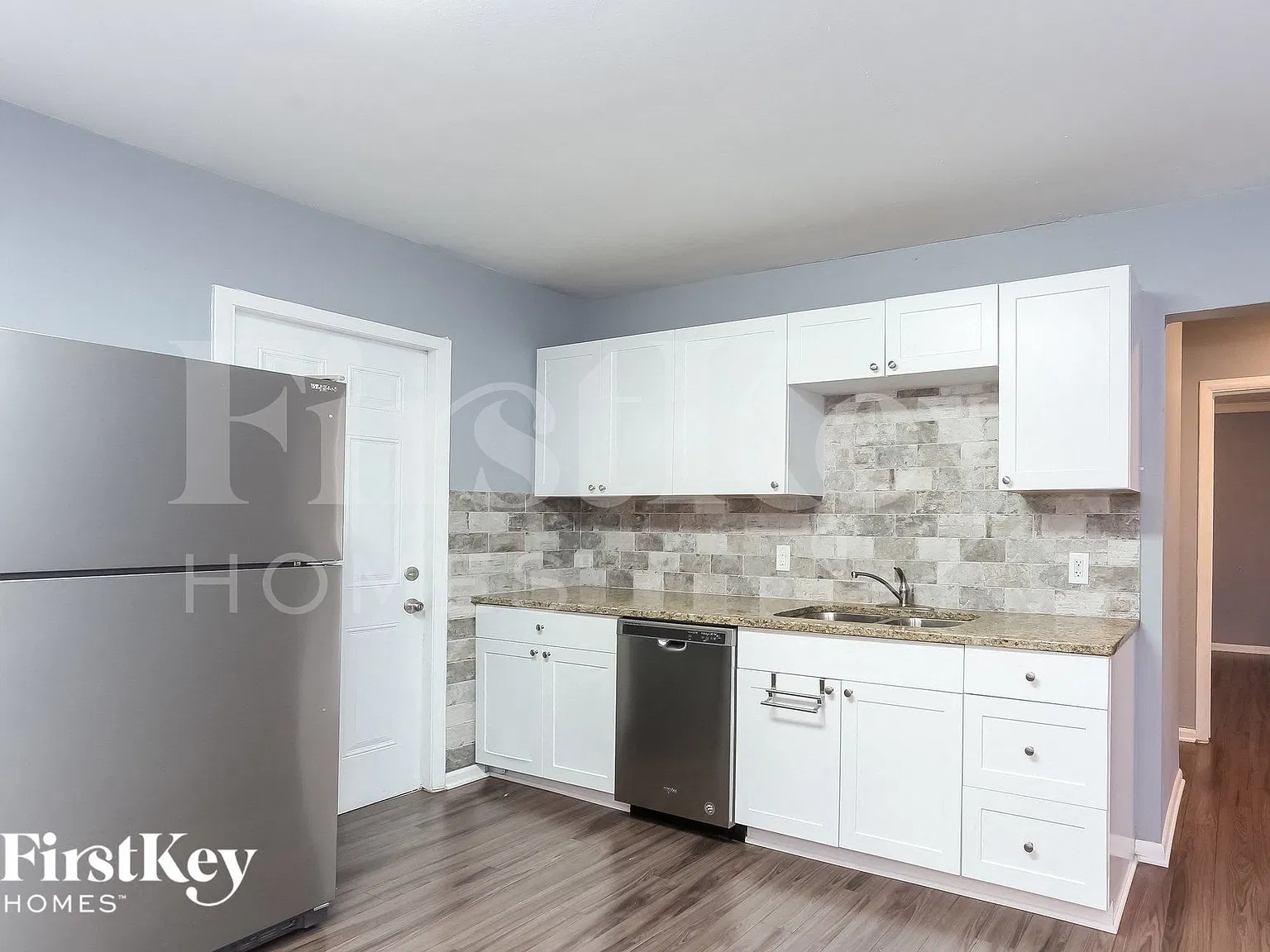 3 bed, 2.0 bath, 1417 sqft, $2,895 — Photo 4