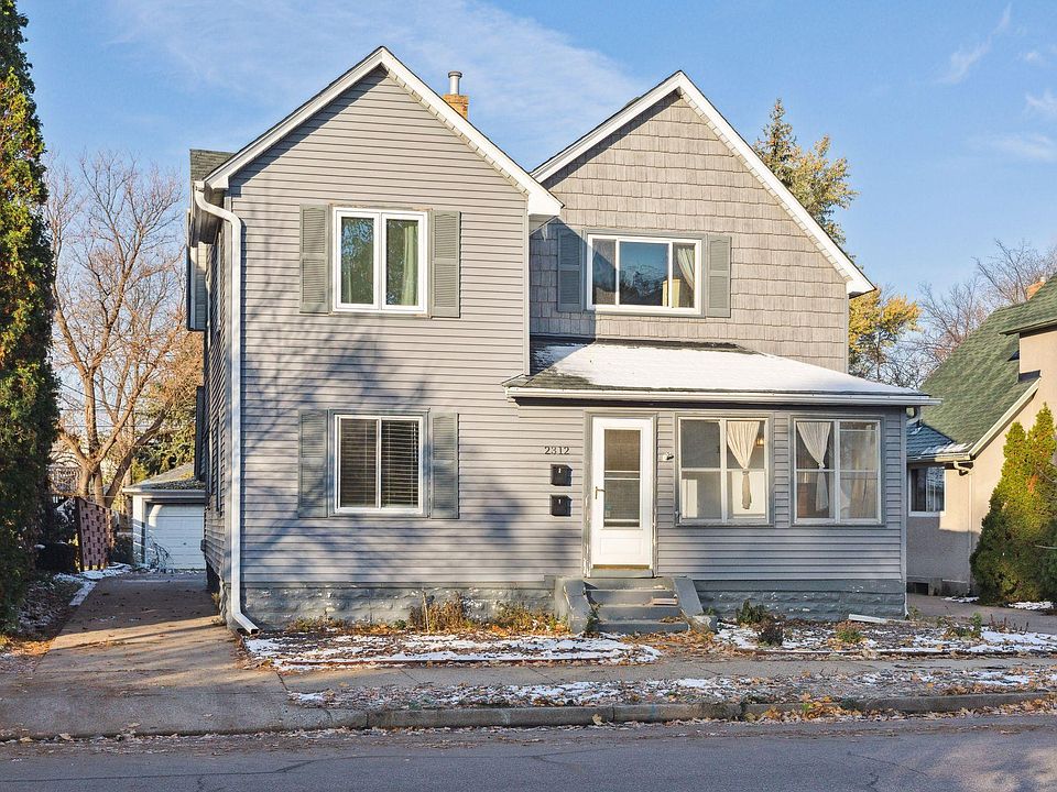 1st image of 2312 4th St NE