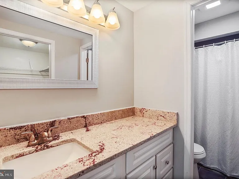 1523 Kensington Dr — Photo 26