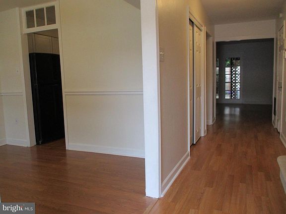 3rd image of 2547 Dupont St