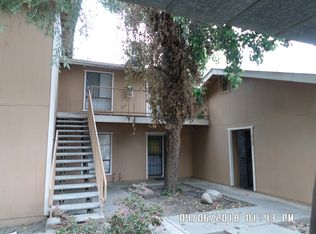 236 N Crenshaw Rd, Visalia, CA 93291