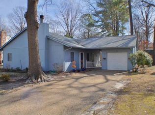 6 White Oak Trl, Hampton, VA 23669