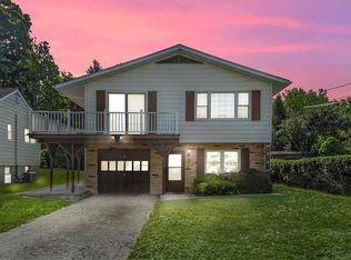 7 Adams St, Wappingers Falls, NY 12590