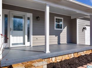 104 Autumn Oak Ln, Harvest, AL 35749