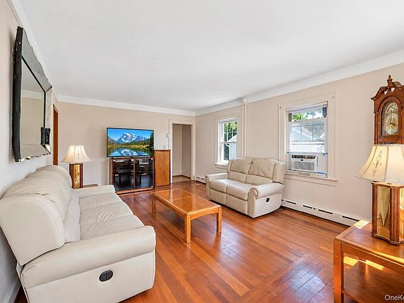 2nd image of 49 Collins Avenue