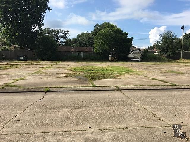 1st image of 112 Cascade Dr