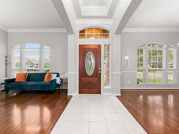 3rd image of 4903 Cedar Cove Dr