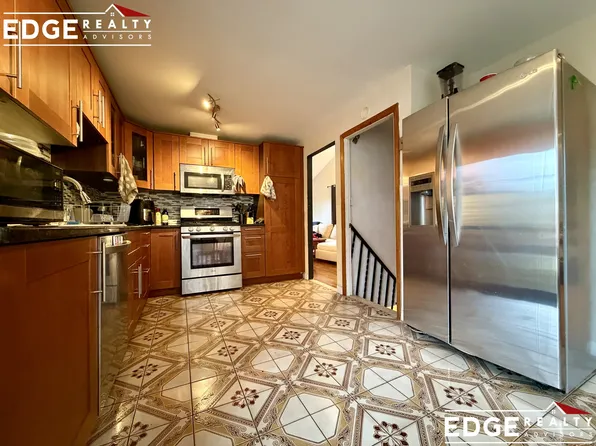 191 Kenrick St, Brighton, MA 02135