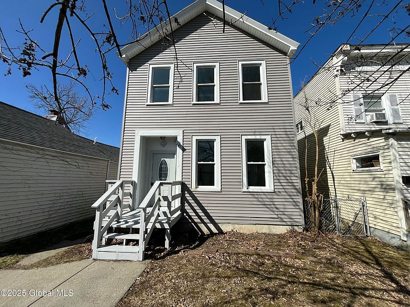 3rd image of 447 6th Avenue