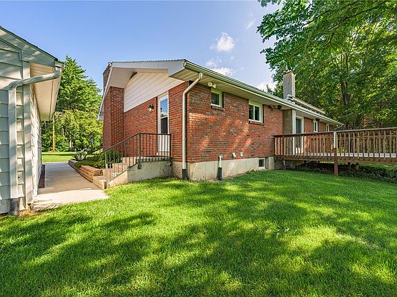 3rd image of 80 Halter Ln