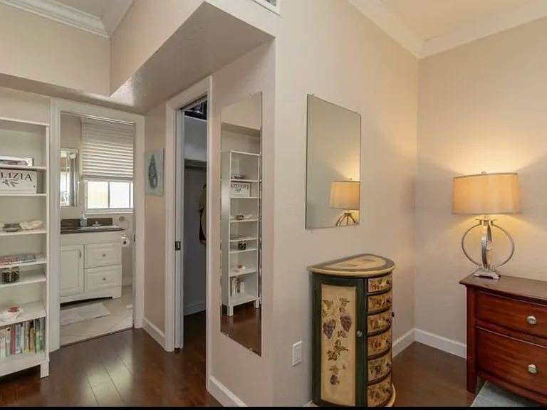 5888 Driftwood Pl — Photo 16