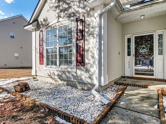 3rd image of 622 Beverly Dr