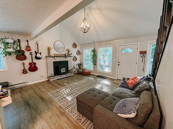 3rd image of 6231 Park Pl
