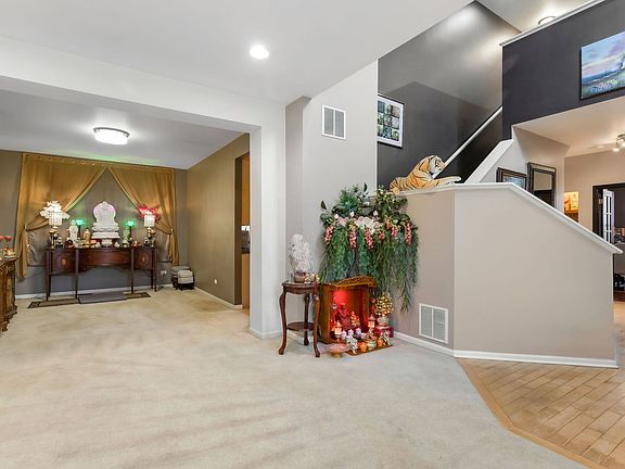 4th image of 3809 Saratoga Dr