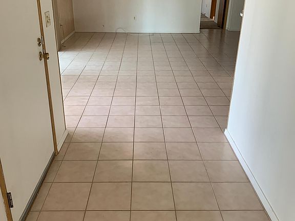 2nd image of 8941 E Sun Lakes Blvd S